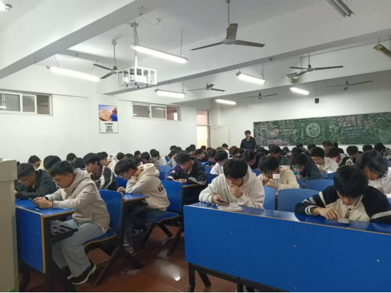 以心為基，筑夢遠航——九江學(xué)院高質(zhì)量完成2025年全國學(xué)生心理健康狀況監(jiān)測工作